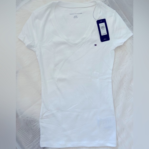 Tommy Hilfiger Women’s Classic Short Sleeve Top - Picture 1 of 1